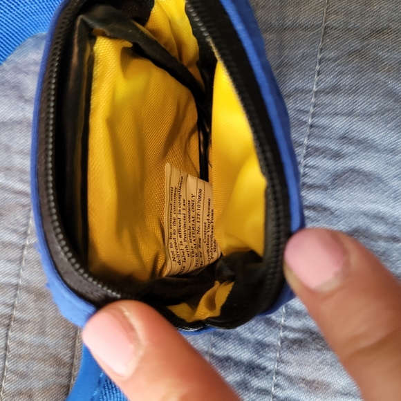 Running Fuel Belt - Picture 3 of 3